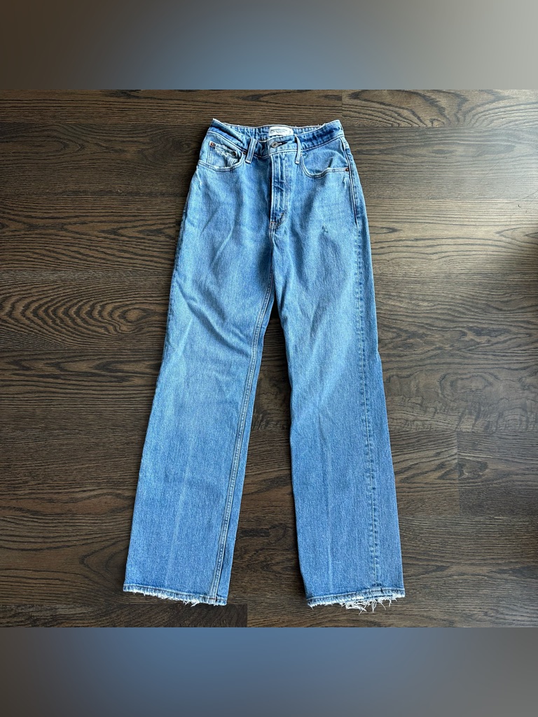 Abercrombie & Fitch Curve Love 90s Relaxed Jean - High-Rise - Size 26
